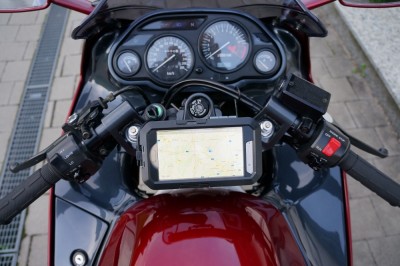 ZZR 600 Navi 1.jpg